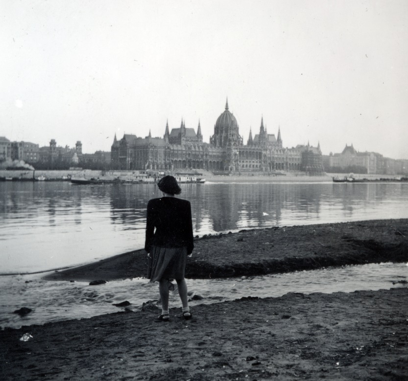 Massacres on the Danube bank in Budapest (Testimony of Erzsébet Róna)